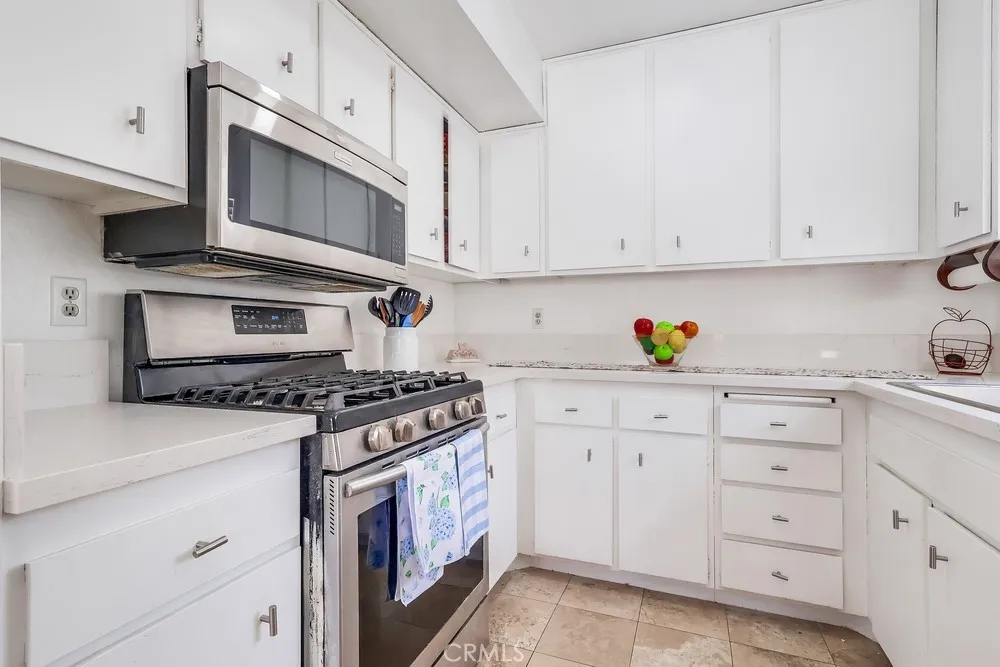 Sunland, California 91040, United States, 2 Bedrooms Bedrooms, ,2 BathroomsBathrooms,Residential,Active,198466