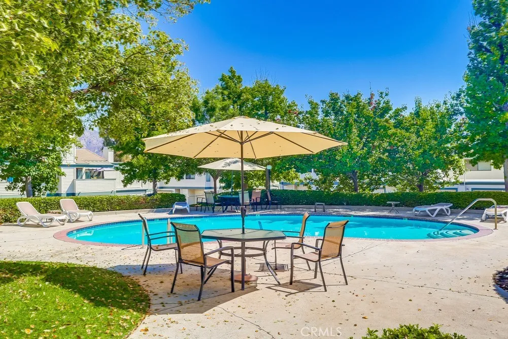 Sunland, California 91040, United States, 2 Bedrooms Bedrooms, ,2 BathroomsBathrooms,Residential,Active,198466