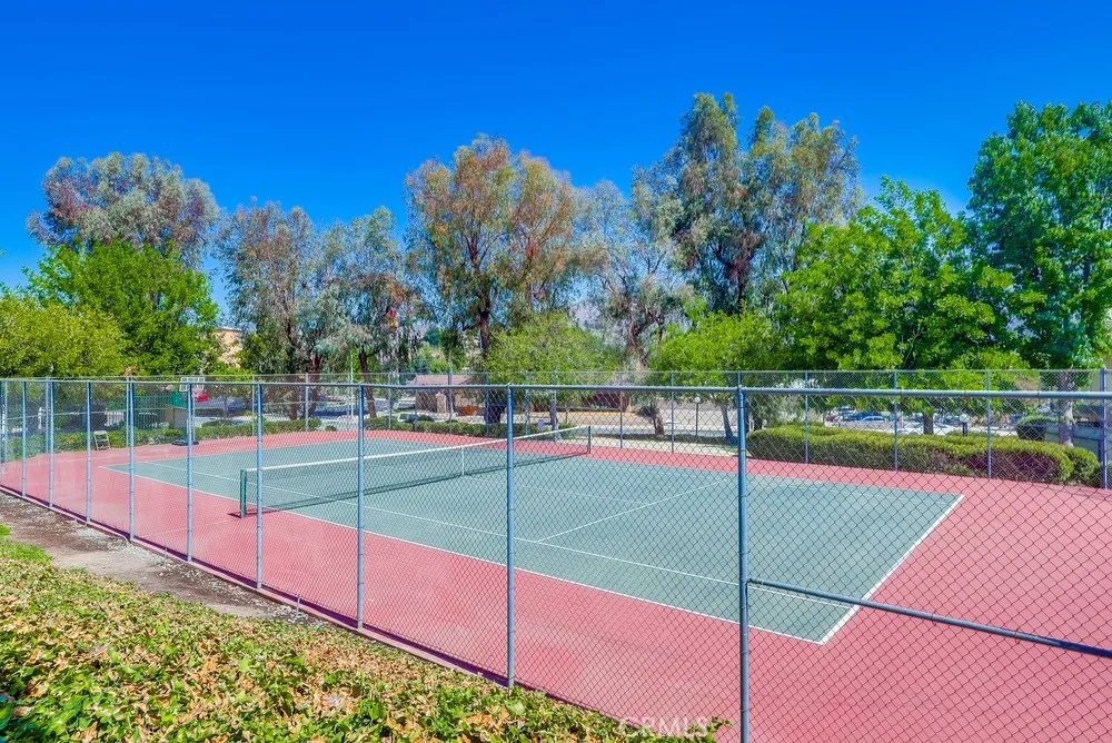 Sunland, California 91040, United States, 2 Bedrooms Bedrooms, ,2 BathroomsBathrooms,Residential,Active,198466