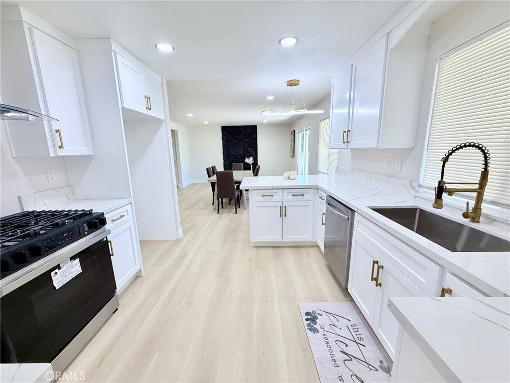 Photo of 703 W Montrose St, Rialto, CA 92376 (MLS # CV25242335)