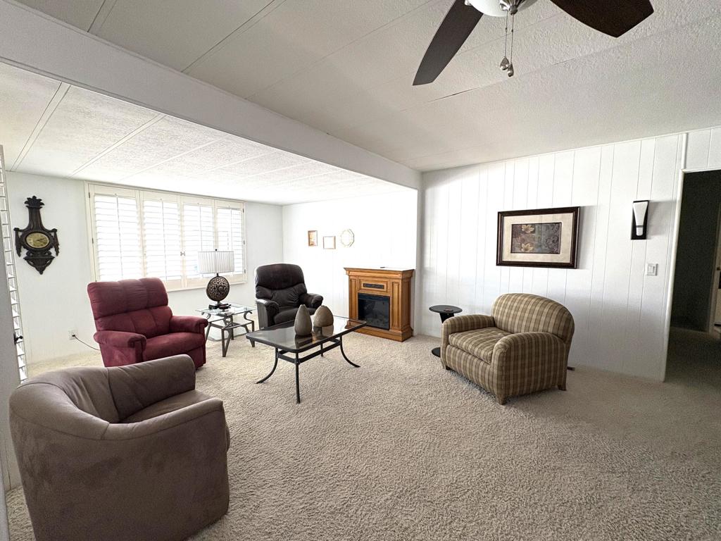 39049 Desert Greens Drive E