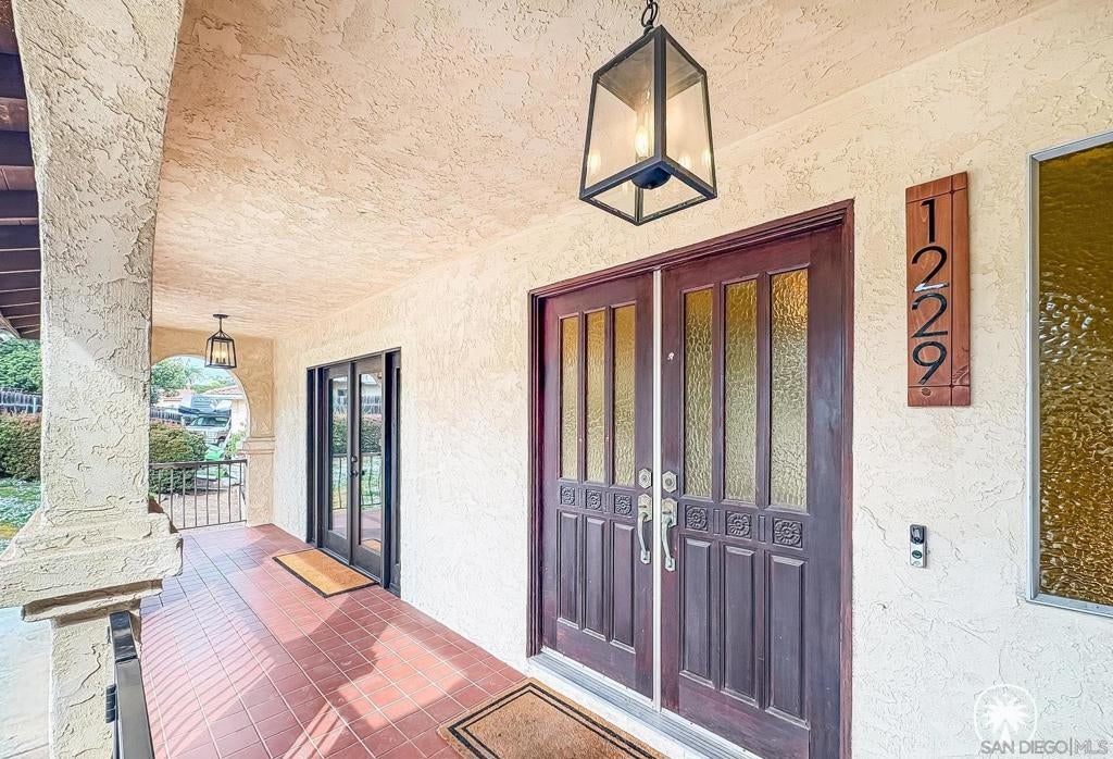 1229 Sandra Circle