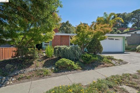 Photo of 7811 Potrero Ave AVE, El Cerrito, CA 94530 (MLS # 41143018)