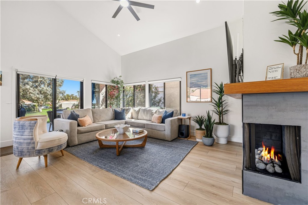 Santa Rosa Cove CC (31355) - Residential Lease