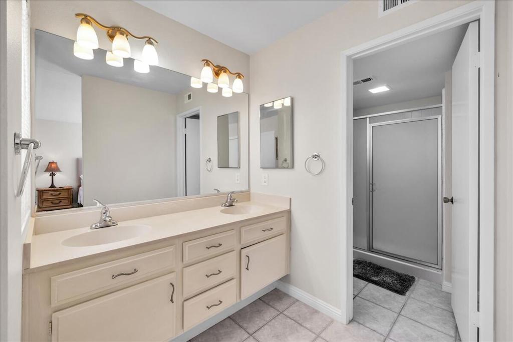 Sommerset So. Palm D - Residential Lease
