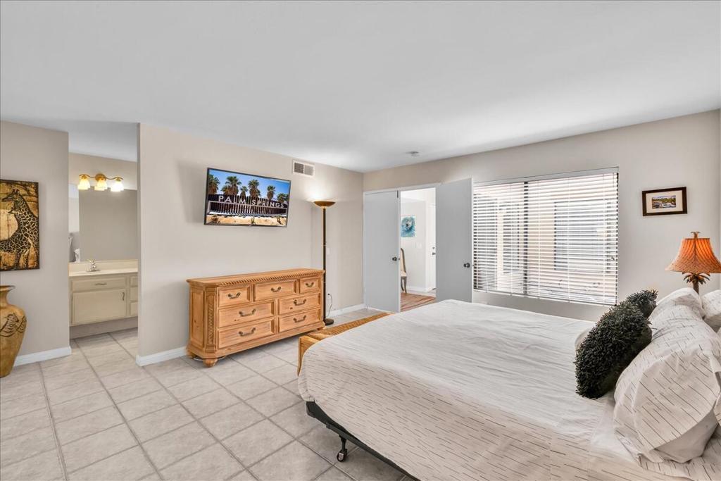 Sommerset So. Palm D - Residential Lease