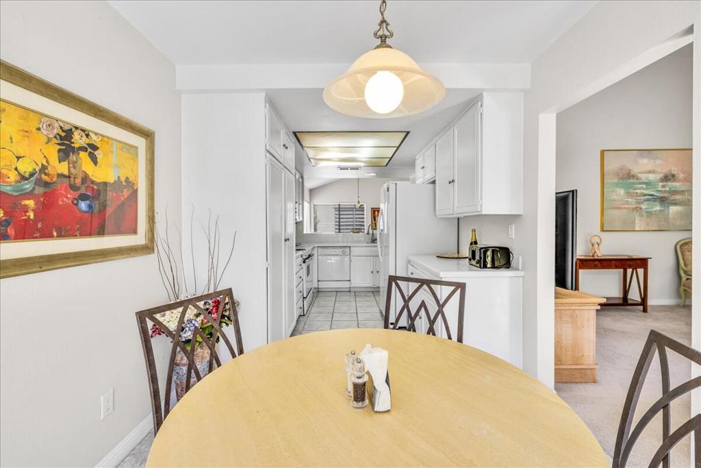 Sommerset So. Palm D - Residential Lease