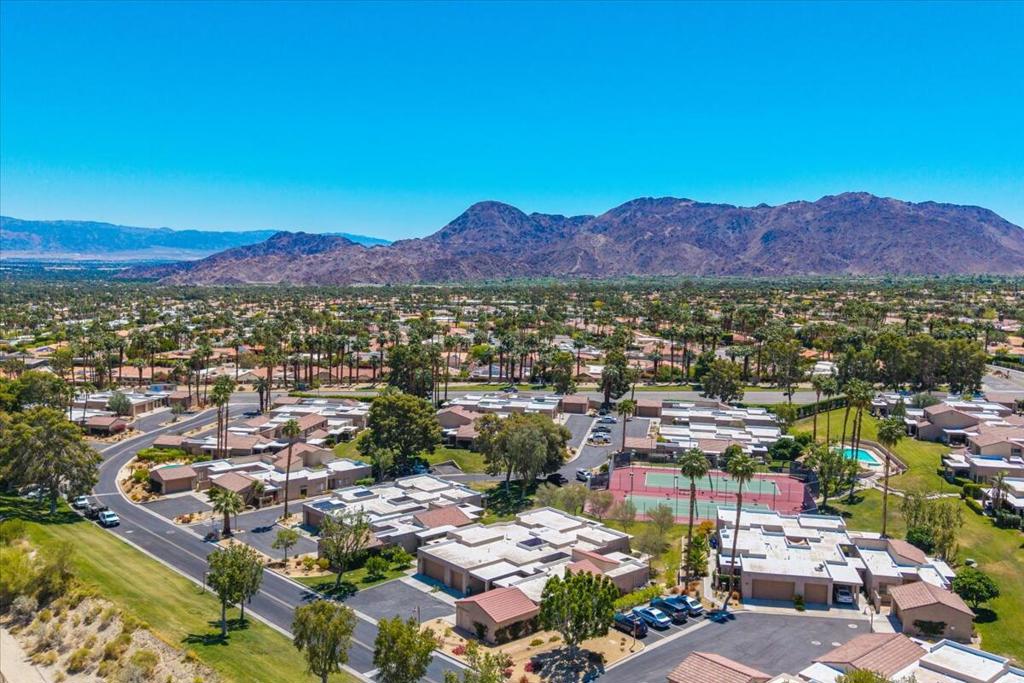 Sommerset So. Palm D - Residential Lease