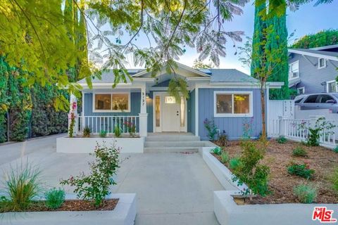 Photo of 5137 N Eagle Rock Boulevard, Los Angeles, CA 90041 (MLS # 25611439) Photo of 5137 N Eagle Rock Boulevard, Los Angeles, CA 90041 (MLS # 25611439)