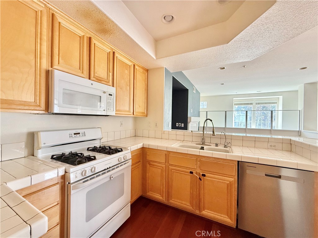 NOrth Park Square - Residential Lease