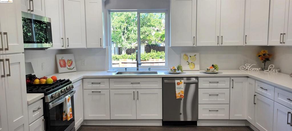 PLEASANTON - Residential