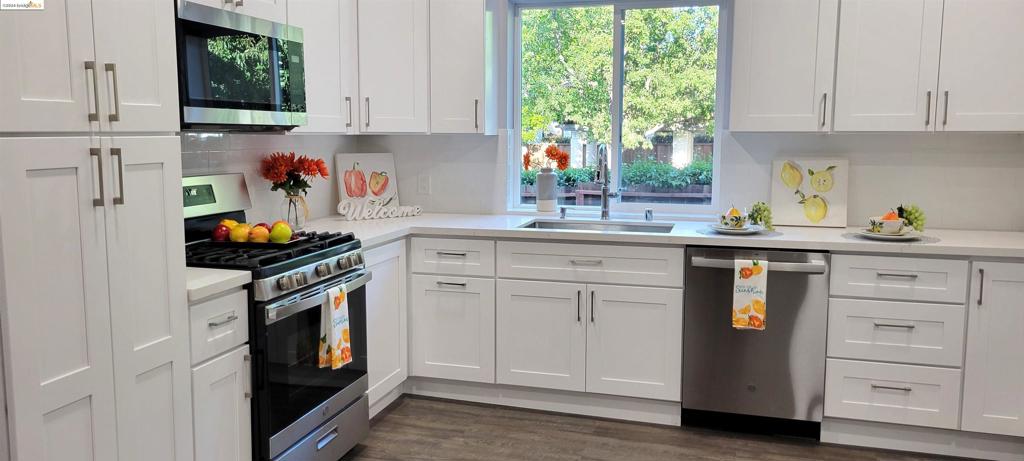 PLEASANTON - Residential