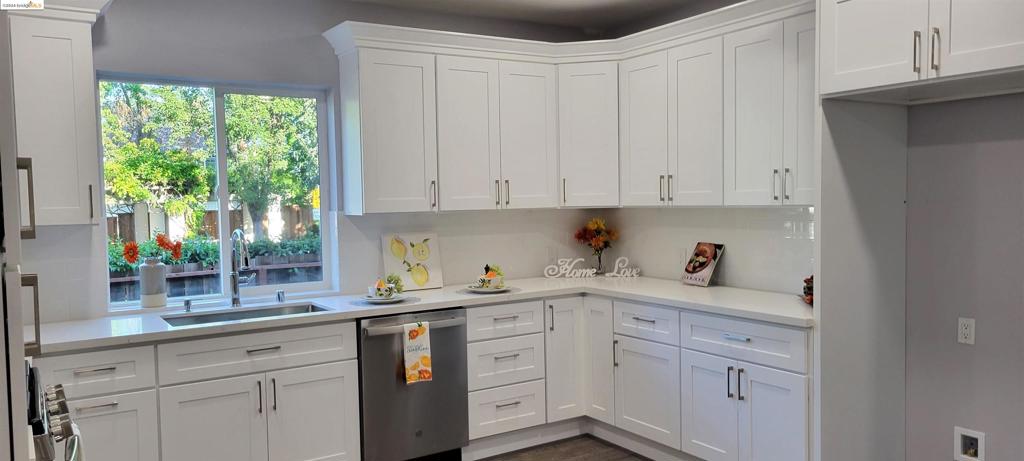 PLEASANTON - Residential