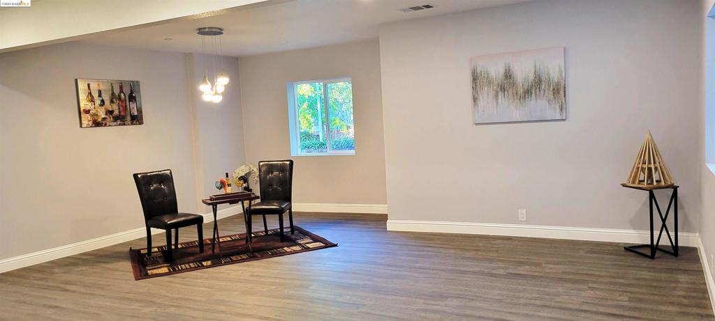 PLEASANTON - Residential