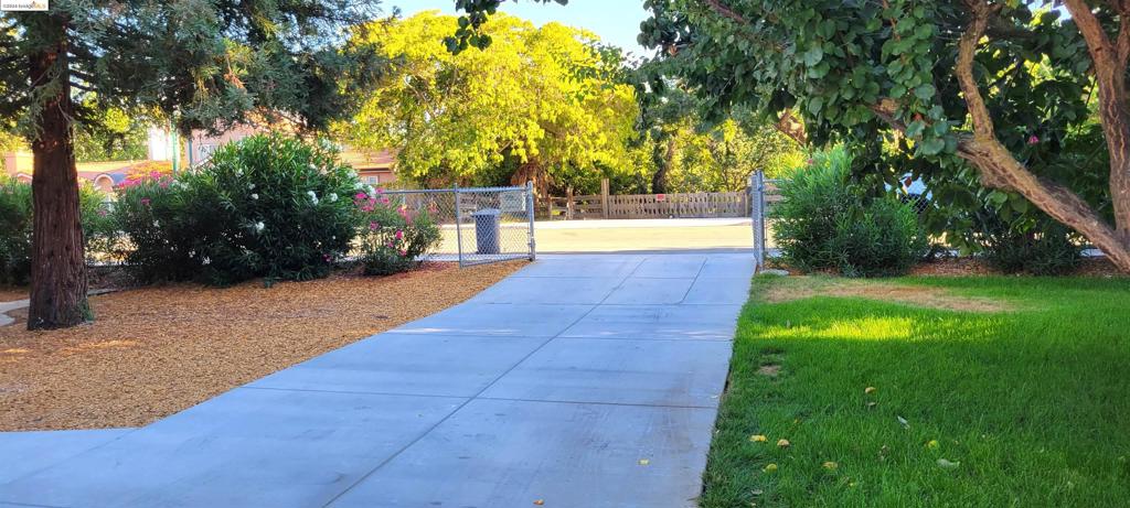 PLEASANTON - Residential