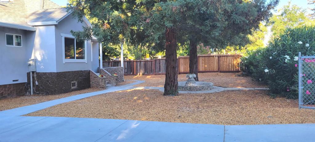 PLEASANTON - Residential