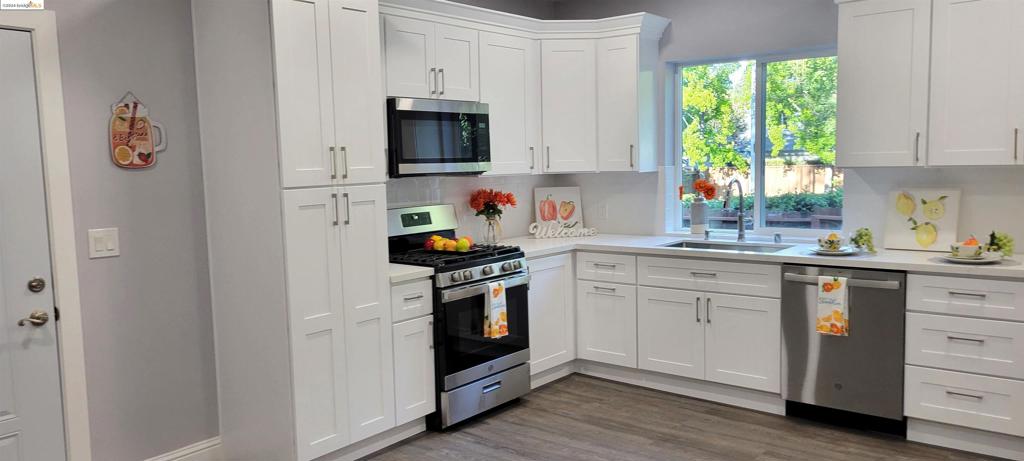 PLEASANTON - Residential