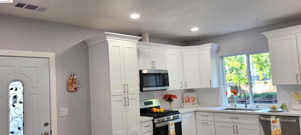 PLEASANTON - Residential