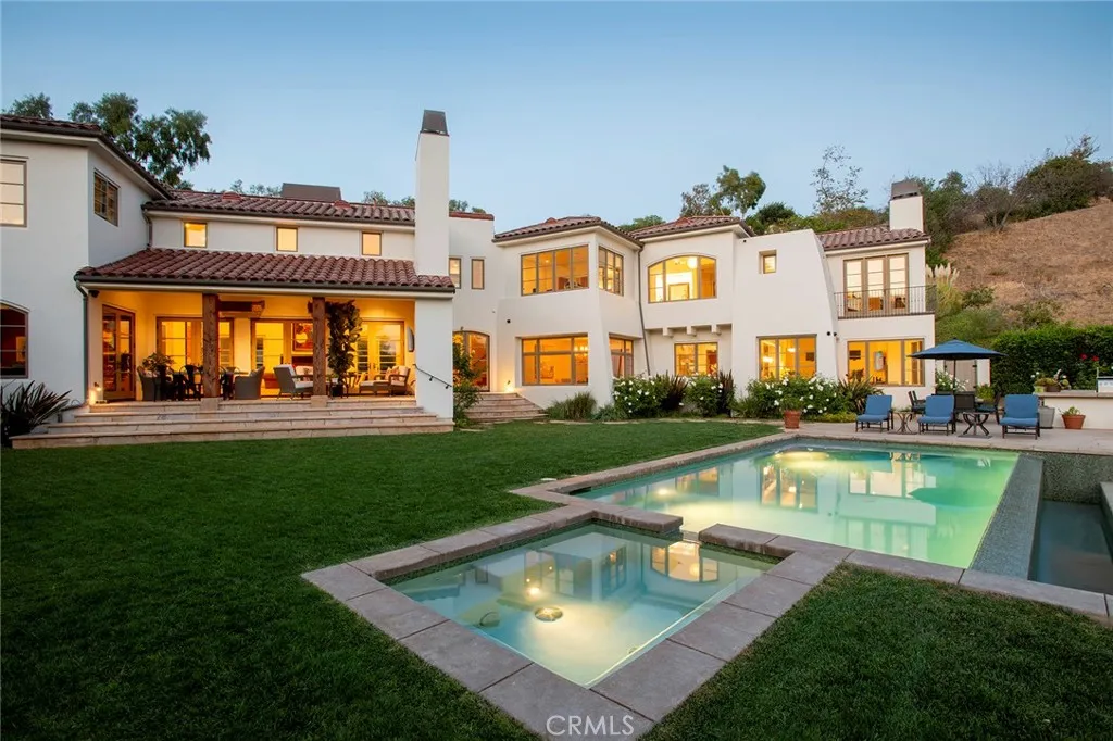 Malibu, California 90265, United States, 4 Bedrooms Bedrooms, ,5 BathroomsBathrooms,Residential,Active,209870