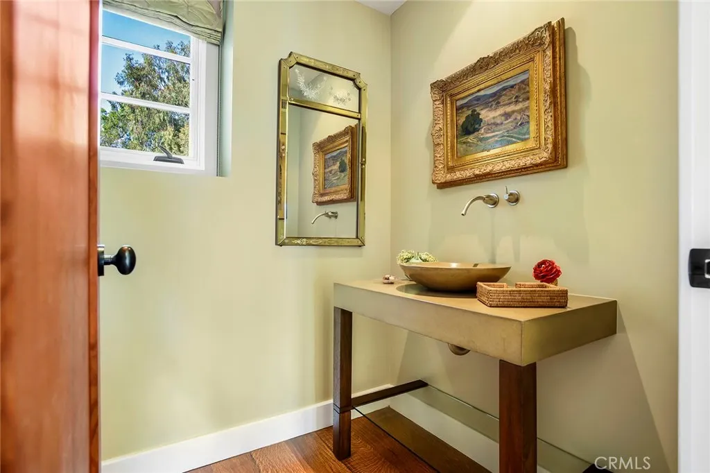 Malibu, California 90265, United States, 4 Bedrooms Bedrooms, ,5 BathroomsBathrooms,Residential,Active,209870