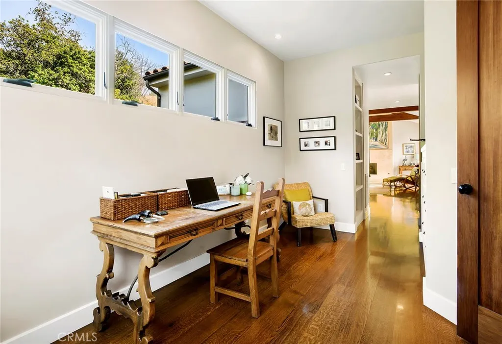 Malibu, California 90265, United States, 4 Bedrooms Bedrooms, ,5 BathroomsBathrooms,Residential,Active,209870