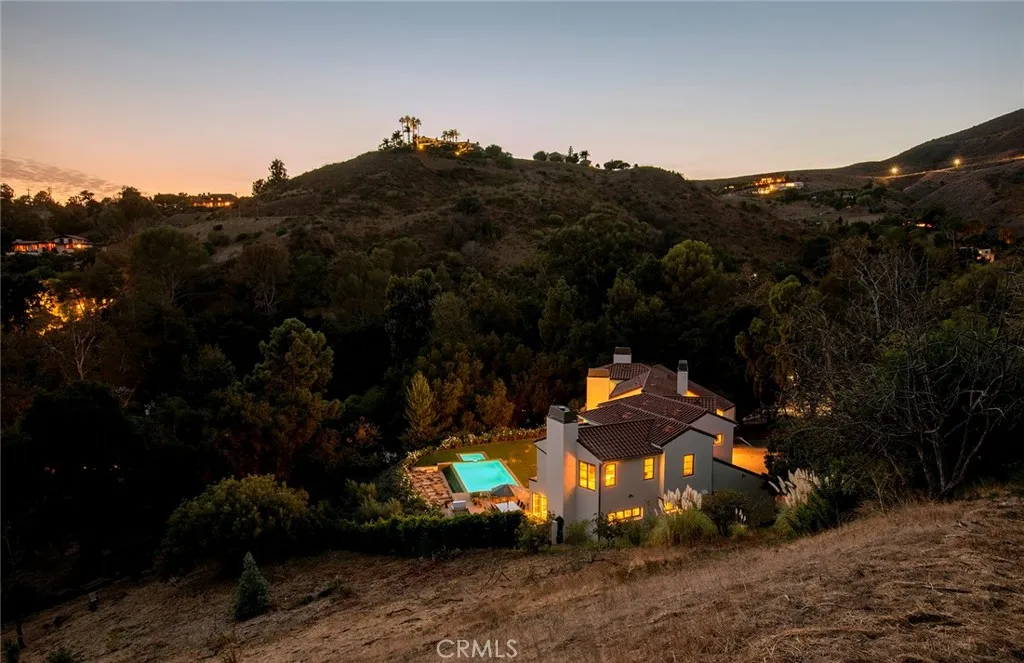 Malibu, California 90265, United States, 4 Bedrooms Bedrooms, ,5 BathroomsBathrooms,Residential,Active,209870