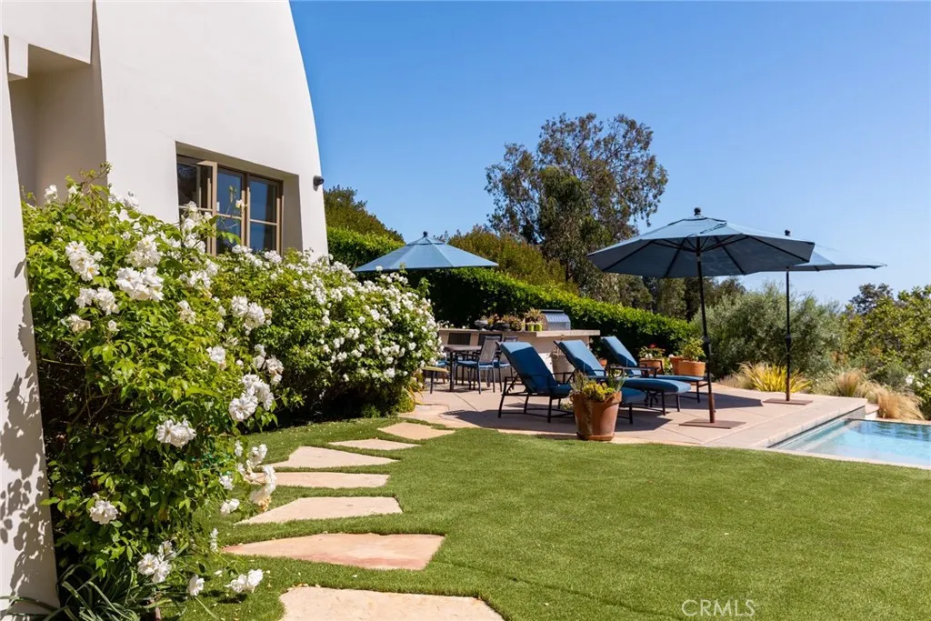 Malibu, California 90265, United States, 4 Bedrooms Bedrooms, ,5 BathroomsBathrooms,Residential,Active,209870