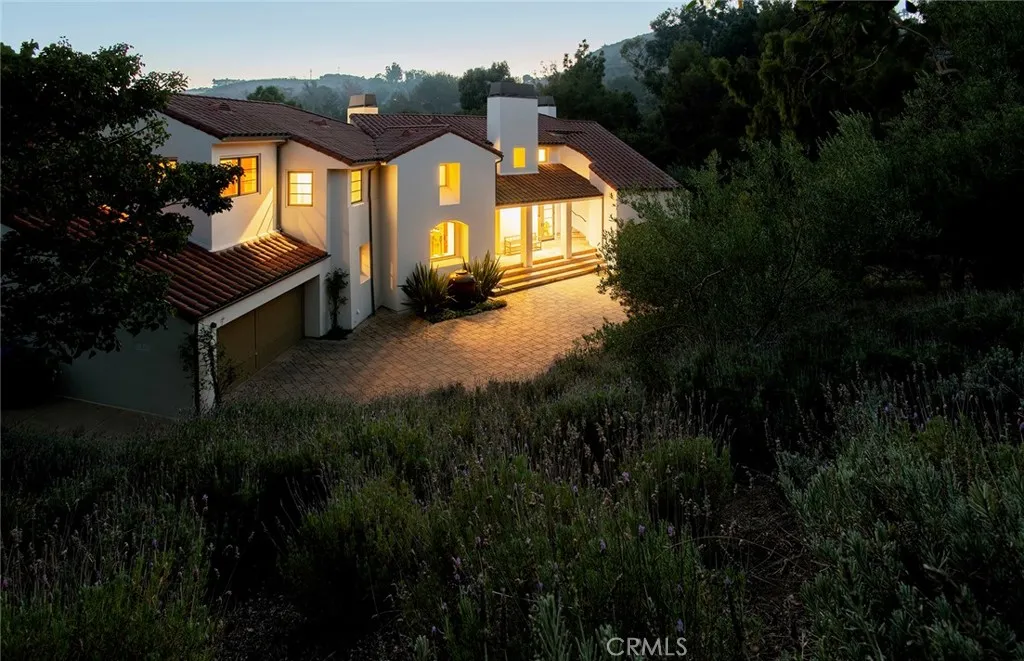 Malibu, California 90265, United States, 4 Bedrooms Bedrooms, ,5 BathroomsBathrooms,Residential,Active,209870
