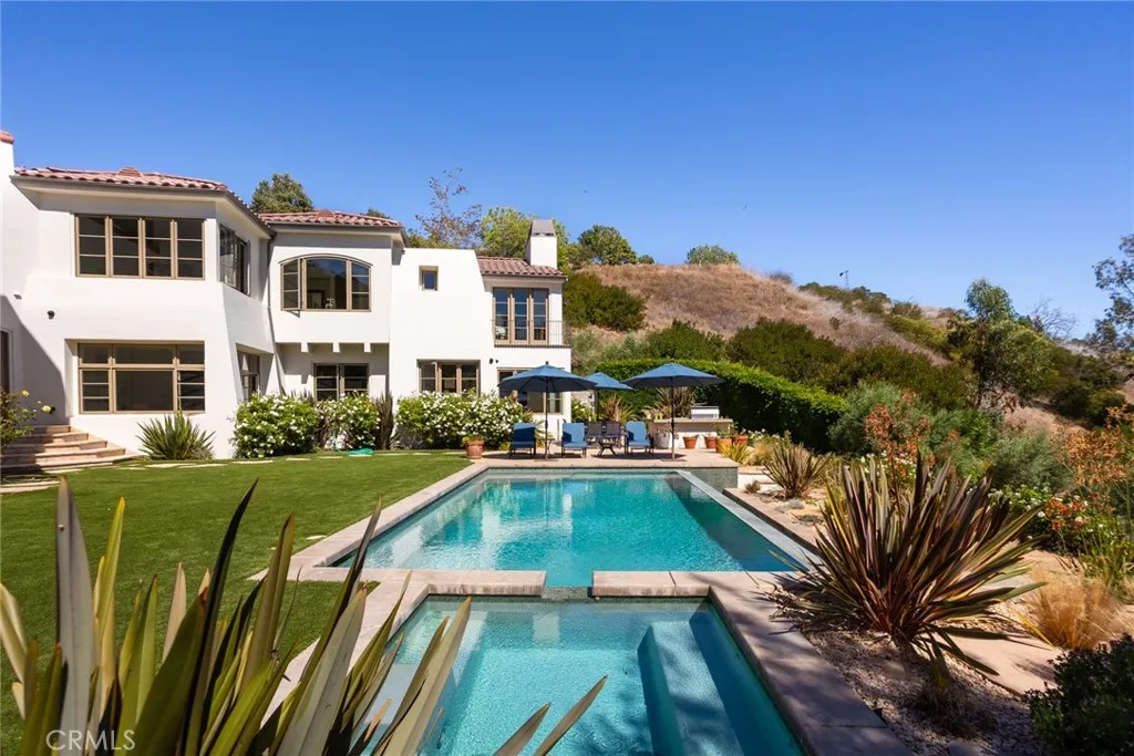 Malibu, California 90265, United States, 4 Bedrooms Bedrooms, ,5 BathroomsBathrooms,Residential,Active,209870