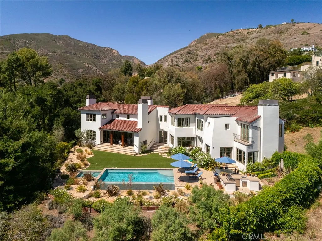 Malibu, California 90265, United States, 4 Bedrooms Bedrooms, ,5 BathroomsBathrooms,Residential,Active,209870
