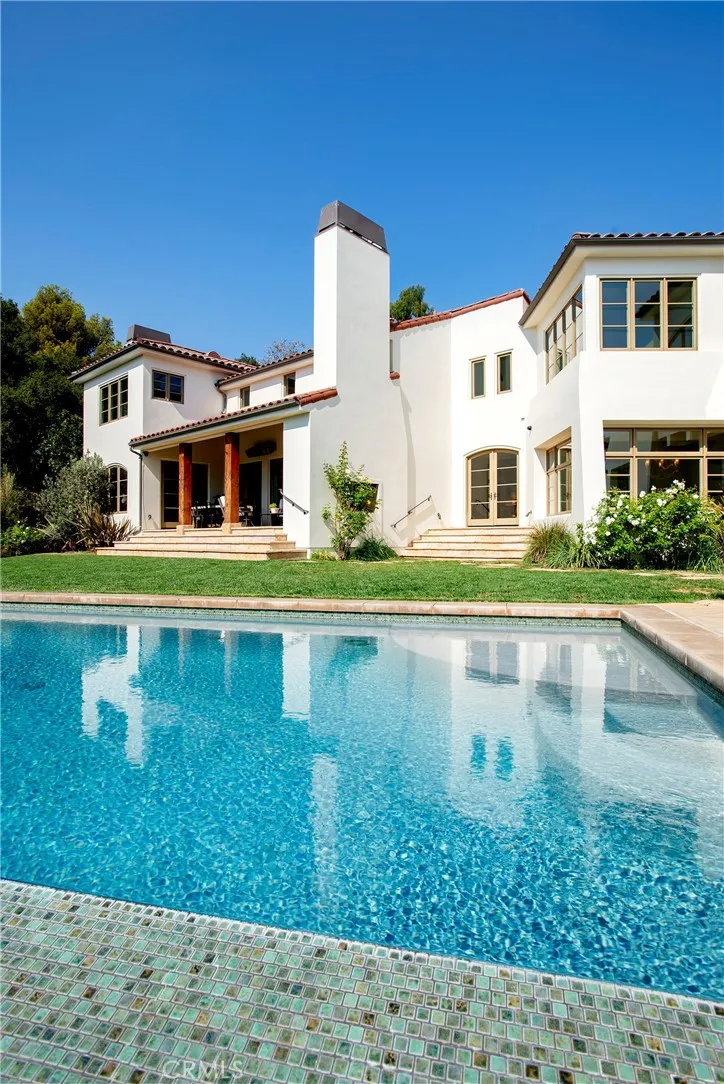 Malibu, California 90265, United States, 4 Bedrooms Bedrooms, ,5 BathroomsBathrooms,Residential,Active,209870