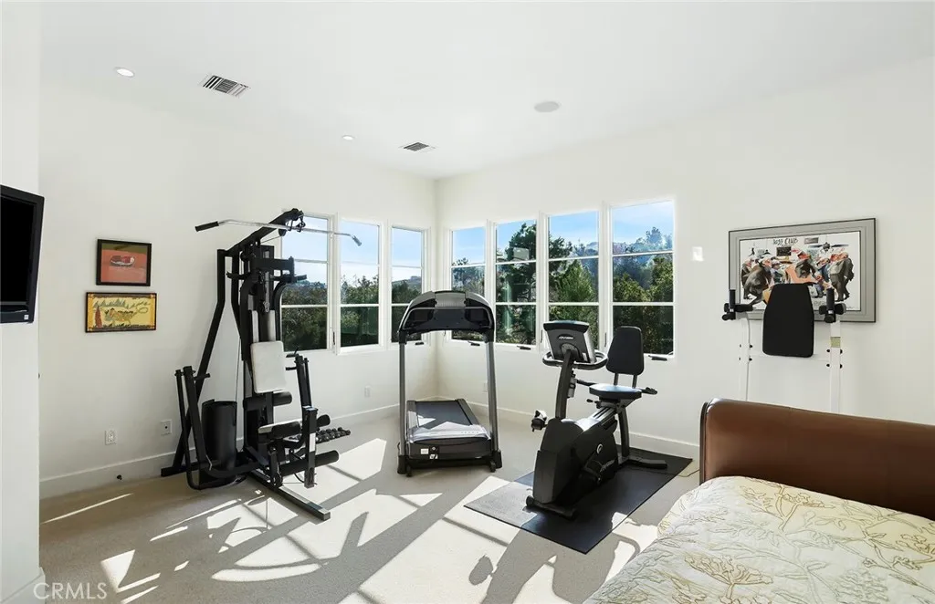 Malibu, California 90265, United States, 4 Bedrooms Bedrooms, ,5 BathroomsBathrooms,Residential,Active,209870