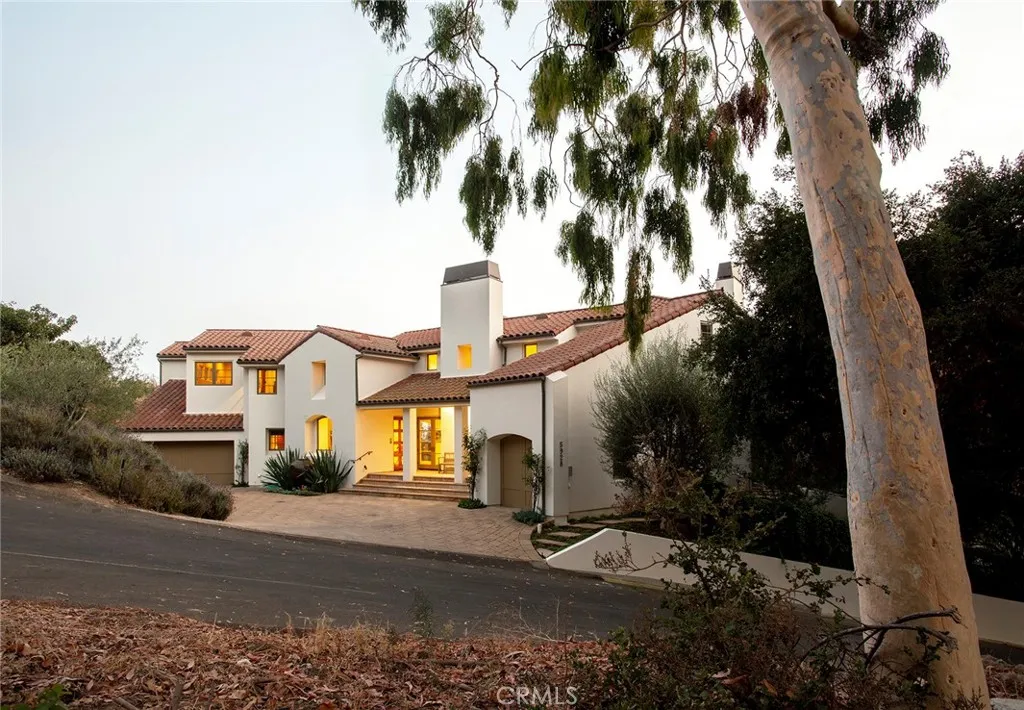 Malibu, California 90265, United States, 4 Bedrooms Bedrooms, ,5 BathroomsBathrooms,Residential,Active,209870