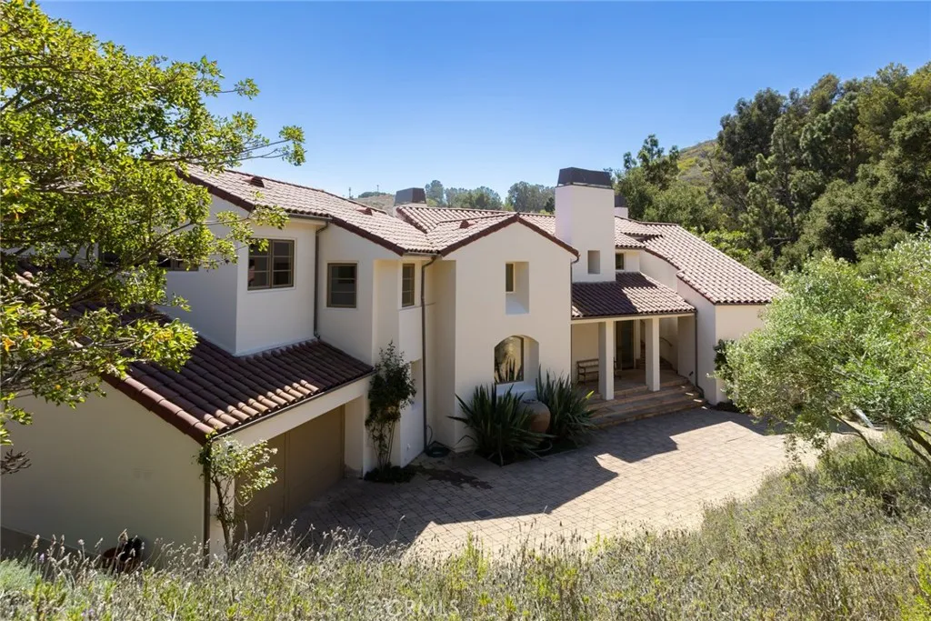 Malibu, California 90265, United States, 4 Bedrooms Bedrooms, ,5 BathroomsBathrooms,Residential,Active,209870