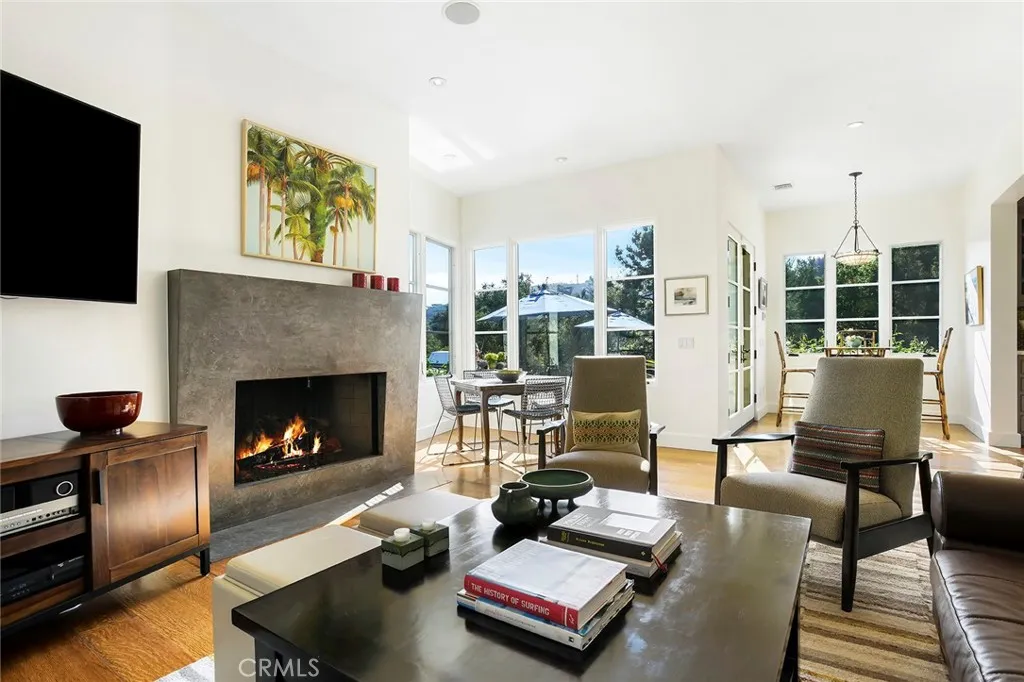 Malibu, California 90265, United States, 4 Bedrooms Bedrooms, ,5 BathroomsBathrooms,Residential,Active,209870