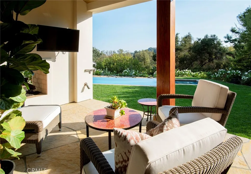 Malibu, California 90265, United States, 4 Bedrooms Bedrooms, ,5 BathroomsBathrooms,Residential,Active,209870