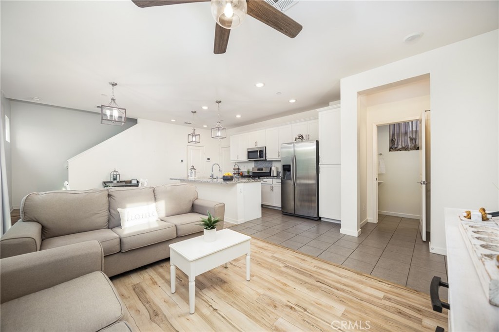 27412 Clarise Lane