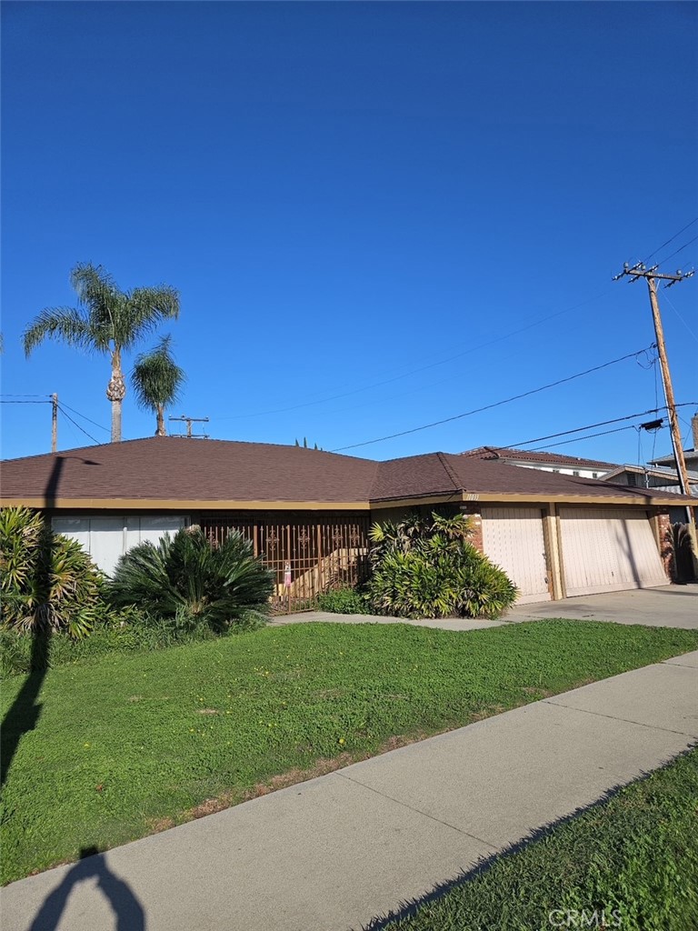 10033 Brookshire Avenue