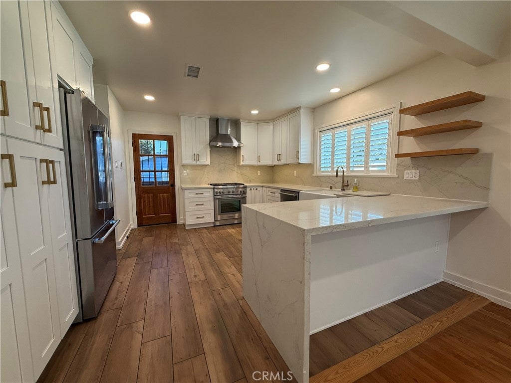 1328 W 13th