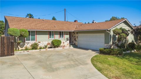 Photo of 10410 Danube AVE, Granada Hills, CA 91344 (MLS # SR26110001)