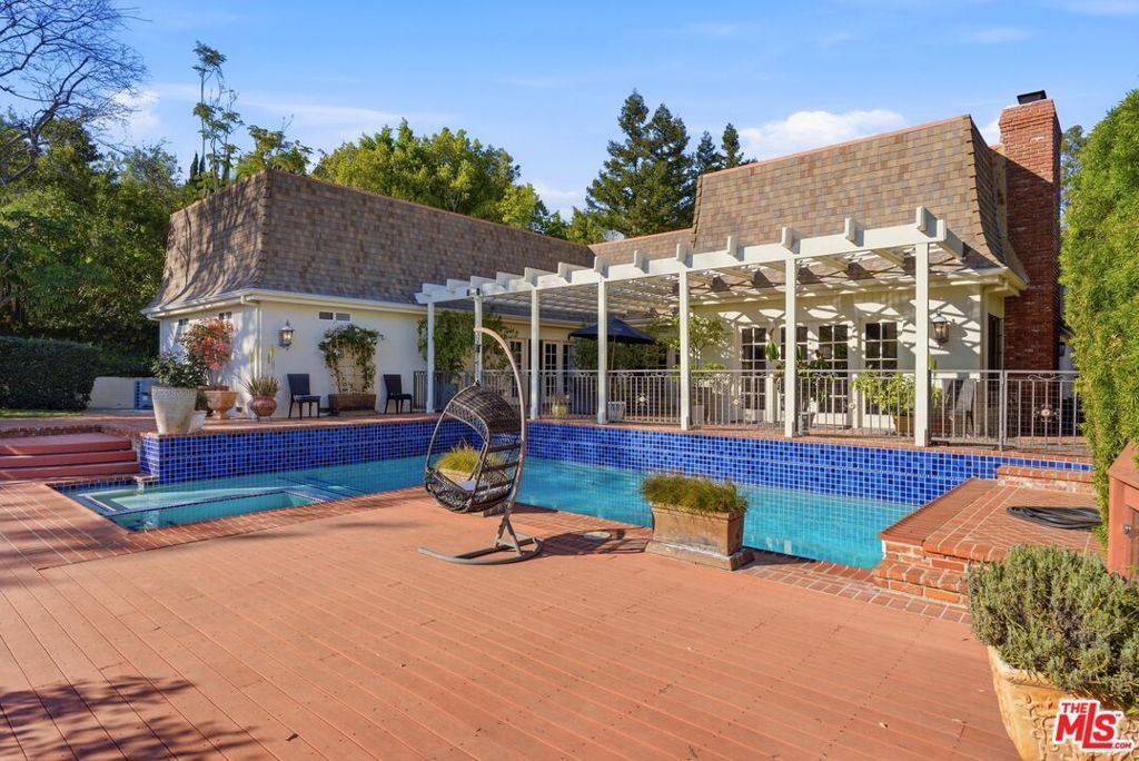 Photo of 9820 Gloucester Drive, Beverly Hills, CA 90210 (MLS # 26668747)