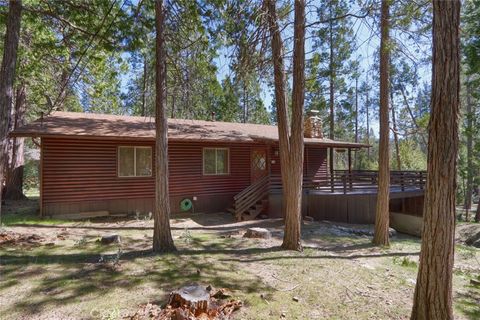Photo of 2628 W Bruce Rd, Wawona, CA 95389 (MLS # FR26064703)