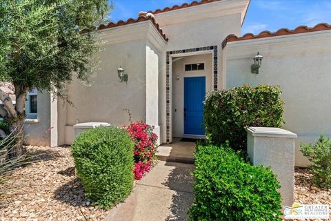 Photo of 57410 Via Vista Vista, La Quinta, CA 92253 (MLS # 26656893PS)
