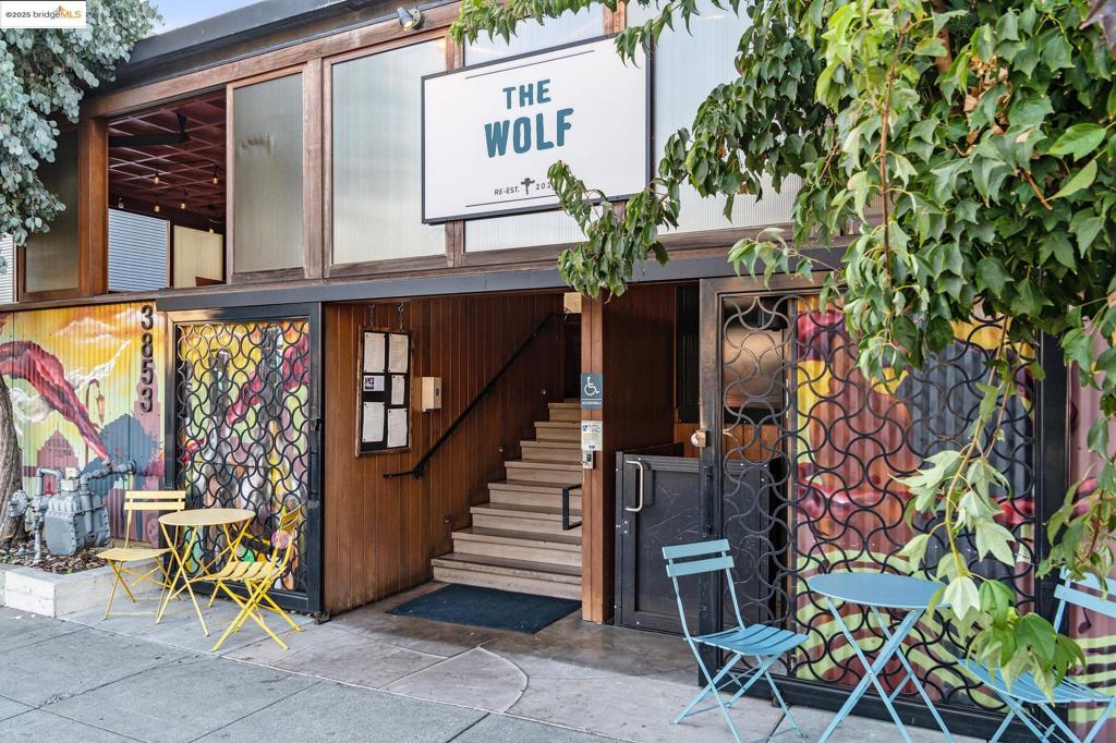 OUTER ROCKRIDGE - Residential