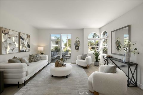 Photo of 526 12th St ST, Huntington Beach, CA 92648 (MLS # OC26091886)