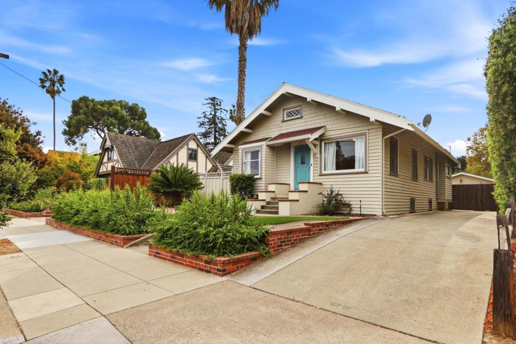 449 S 16th Street