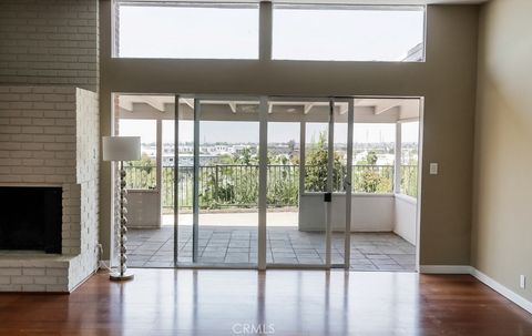 Photo of 475 Cliff Dr, Pasadena, CA 91107 (MLS # AR26075118)