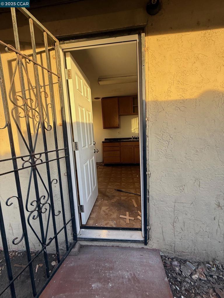 NORTH RICHMOND - Residential Income