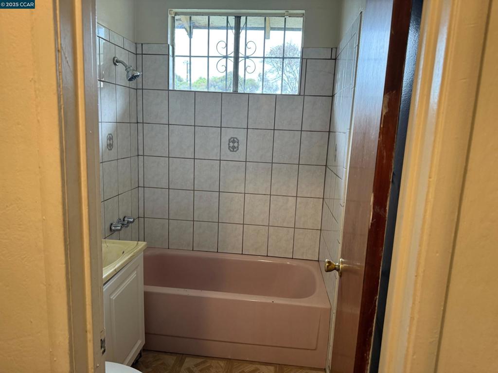 NORTH RICHMOND - Residential Income