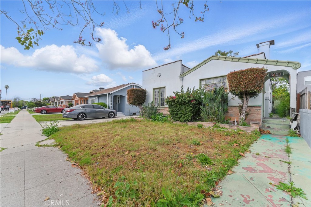 5823 Madden Avenue